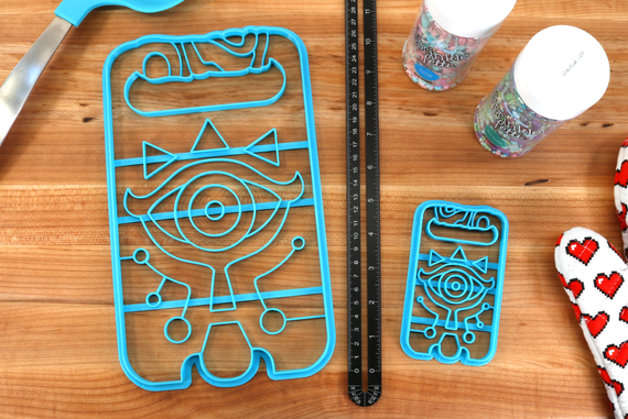XL 12 Inch Sheikah Slate Cookie Cutter - Zelda Large Cookies