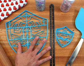 XL 12 Inch Hylian Shield Cookie Cutter -  Zelda Cookie Cake  - Twilight Princess Cookie Cutter /  Nintendo Gift