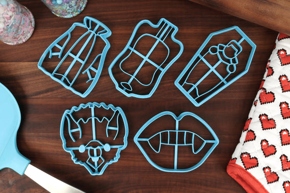 Spooky Vampires Cookie Cutters - Blood Bag, Vampires' Coffin, Bat, Cloak, Dracula's Bite - Movie Monster Gift
