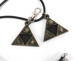 Triforce Spritual Stone Keychain / Necklace - Legend of Zelda