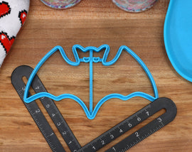 Spooky Cookie Cutters - Angry Bat, Coffin, Floppy Witch Hat, Human Skull, Spooky Cat - Kawaii Halloween