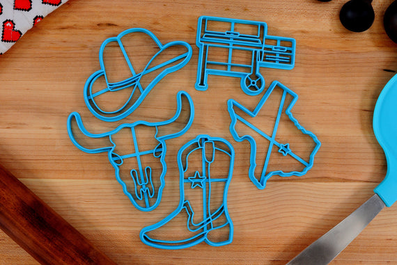 Texas Cookie Cutters - Texas State Outline, Cowboy Boot, Cowboy Hat, Longhorn Cattel, Smoker Grill- TX Gift Idea