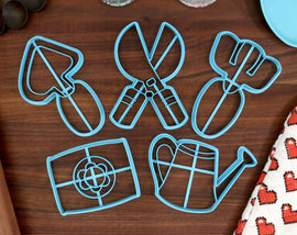 Summer Gardening Cookie Cutters Set 2 - TRowel, Watering Can, Seed Pouch, Hedge Shears, Gardening Fork - Spring Cookie Cutter