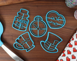 Alice's Adventures In Wonderland Storytime Cookie Cutters - Chipped Tea Cup, Drink Me Potion, Eat Me Cookie, Mad Top Hat, Pocket Watch - Bed
